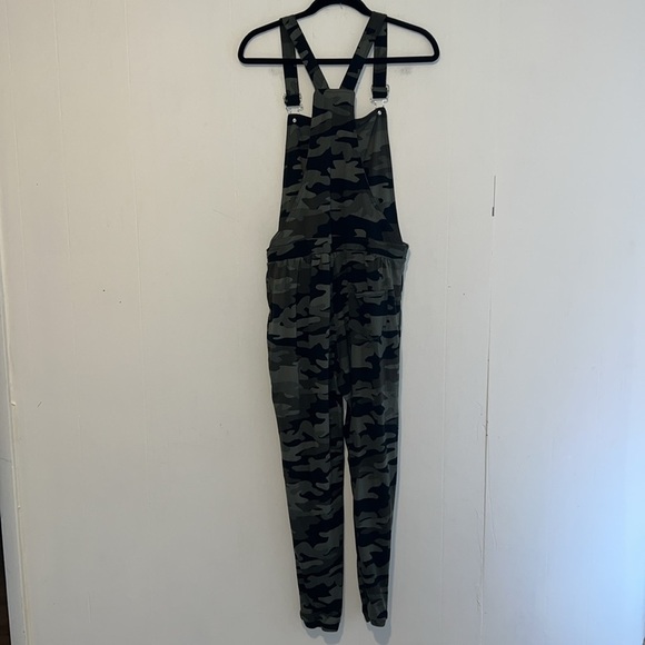 Eye Candy Camo Stretch Bibs Drawstring Waist Ankle Pockets Q37 - Picture 2 of 4